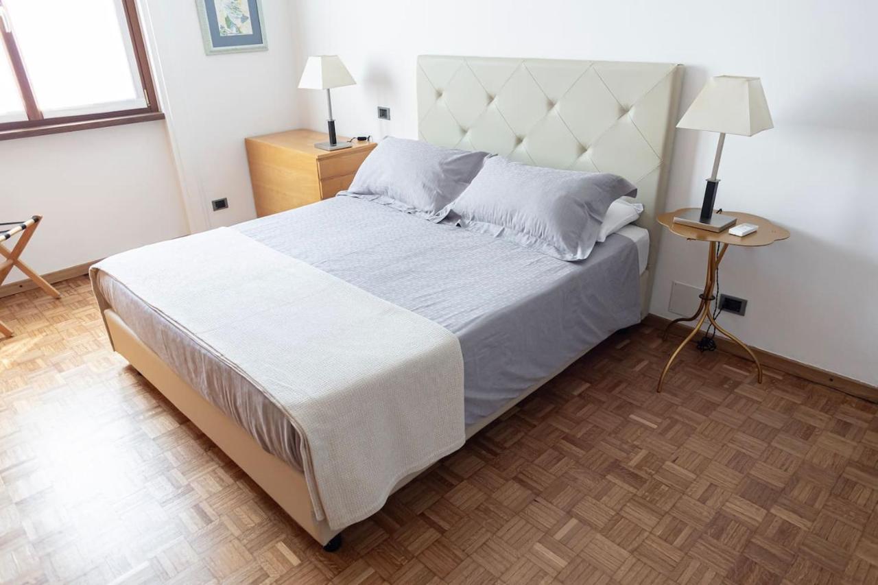 Apartment Close To Duomo ميلان المظهر الخارجي الصورة